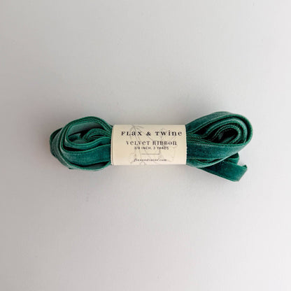 Holiday Wooly Wreath Ornament Kit (makes 5)